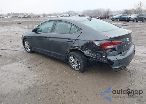 2020 Hyundai Elantra Value Edition z USA, uszkodzony, nr VIN 5NPD84LF7LH620191